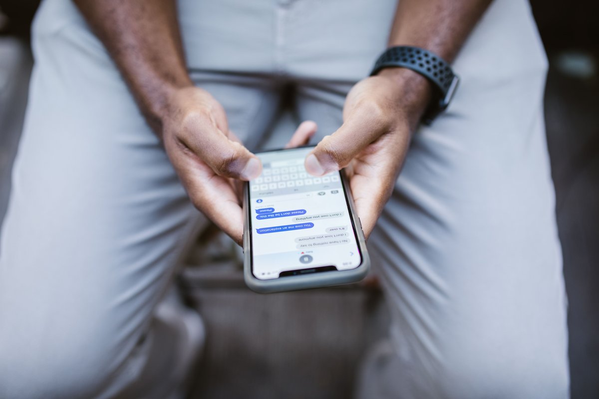 Chatbot dla siłowni: pytania o karnety, zajęcia i godziny otwarcia